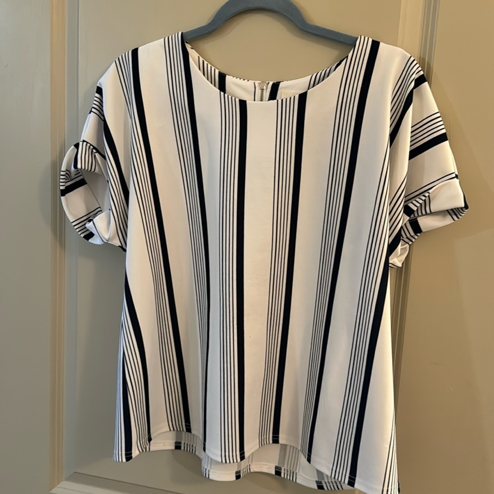 Size medium Melloday shirt